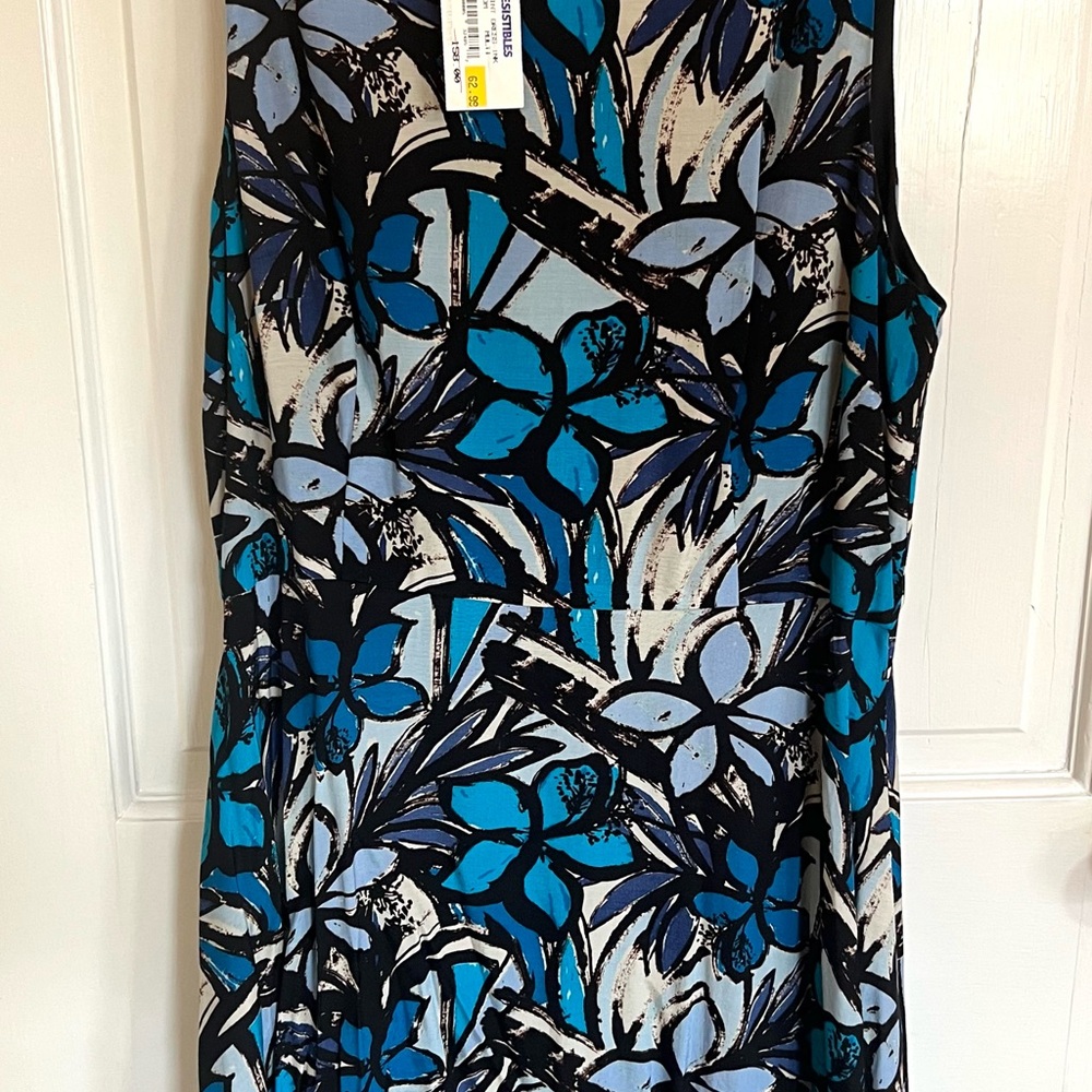 Donna Morgan Black & Blue Floral Print Dress. NWT